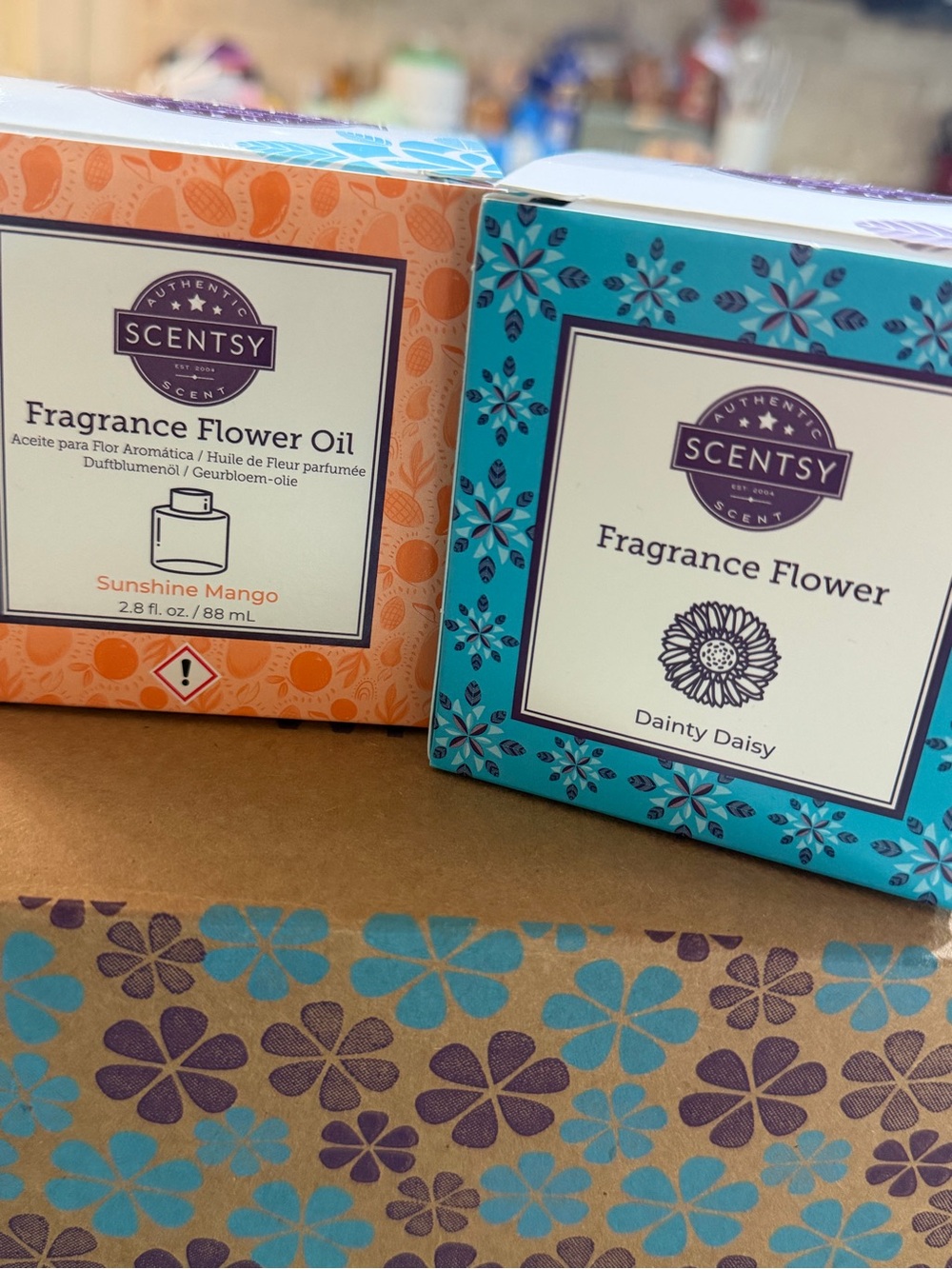 Scentsy Fragrance Flower Oil Duo — Orange & Blue Boxes